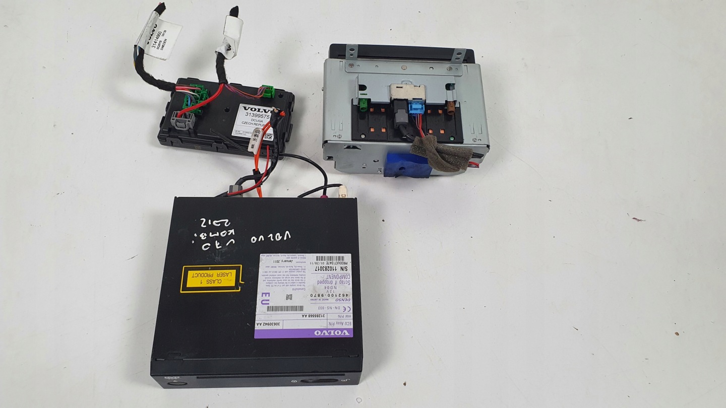 VOLVO V70 navigation display player 31282523-1