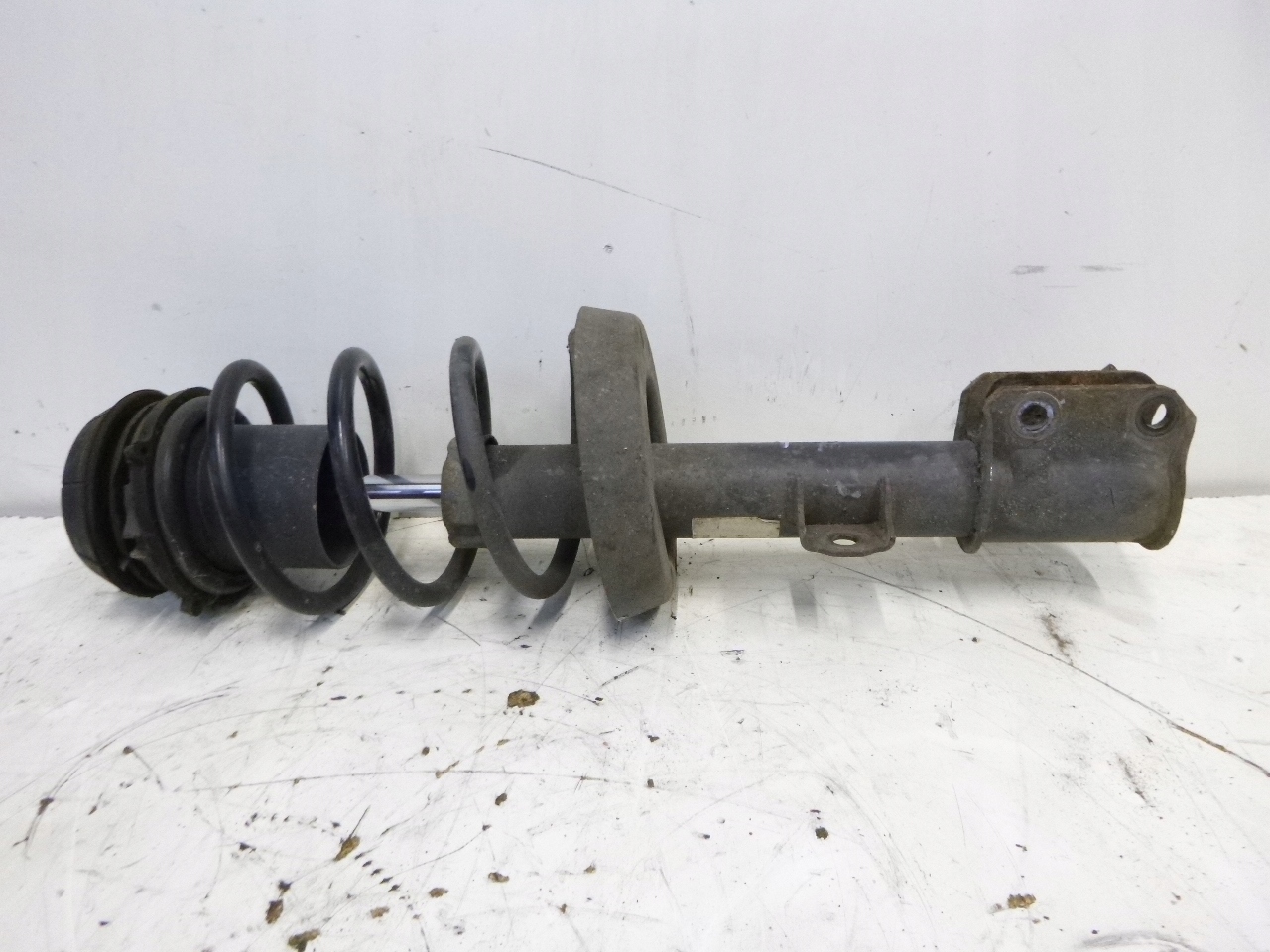 shock absorber front right Opel Vectra B 1.6 98r.