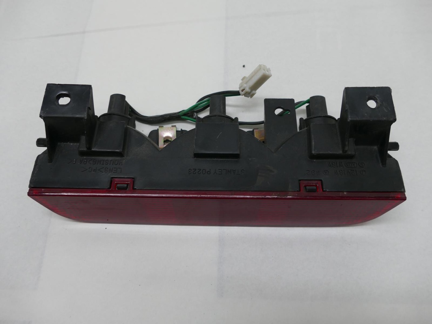 MITSUBISHI PAJERO III 3 TRZECI STOP light STOPU