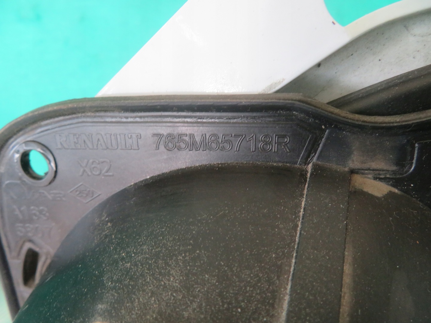 Tankklappe ADBLUE MASTER MOVANO 765M65718R