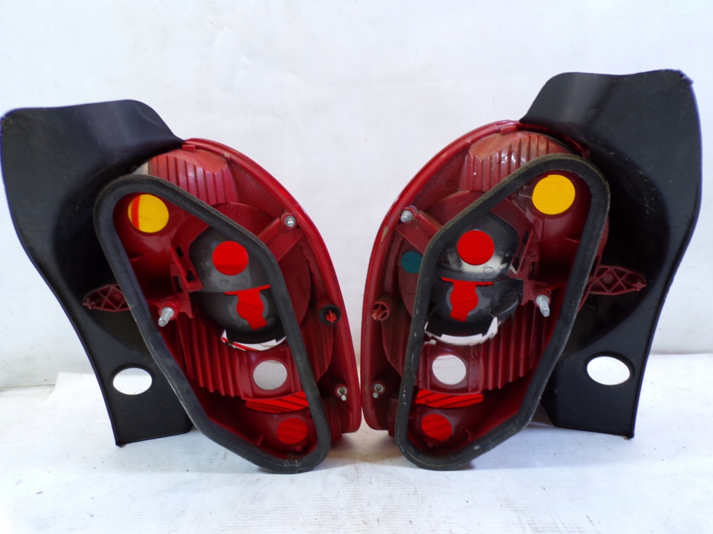 lights rear. rear part left right RENAULT MODUS (K)
