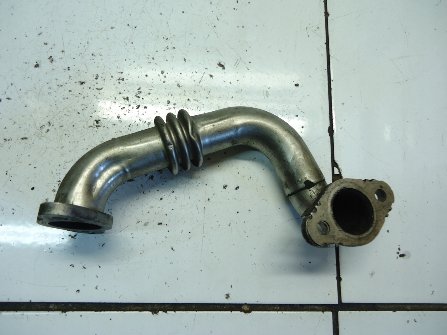 VW CRAFTER 2.0TDI CKT hose EGR 03L131521AP