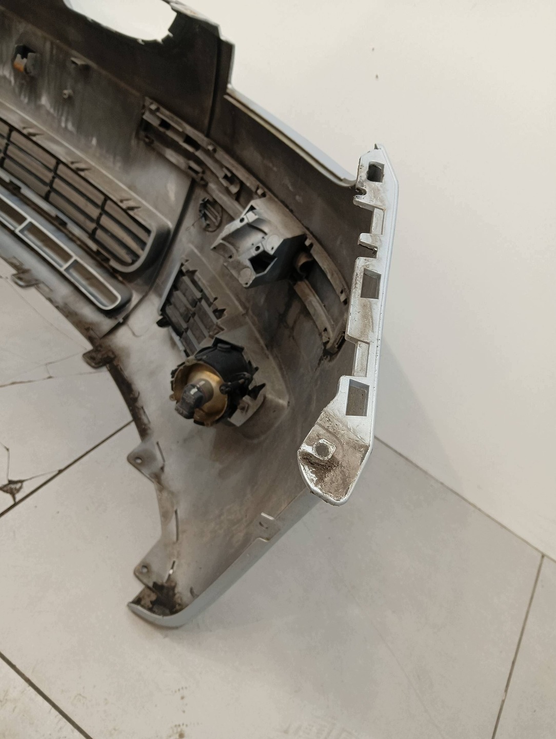 bumper front Mitsubishi Colt VII (2002-2012)