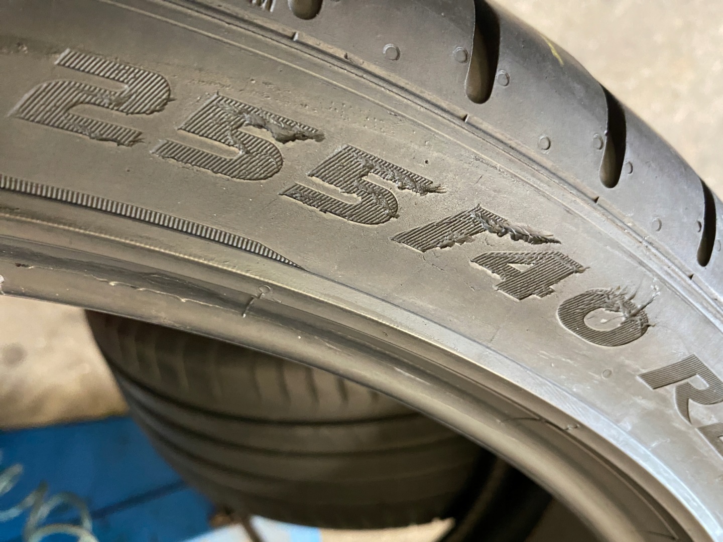 2 tyres summer 255/40R21 Pirelli P ZERO PZ4 6mm