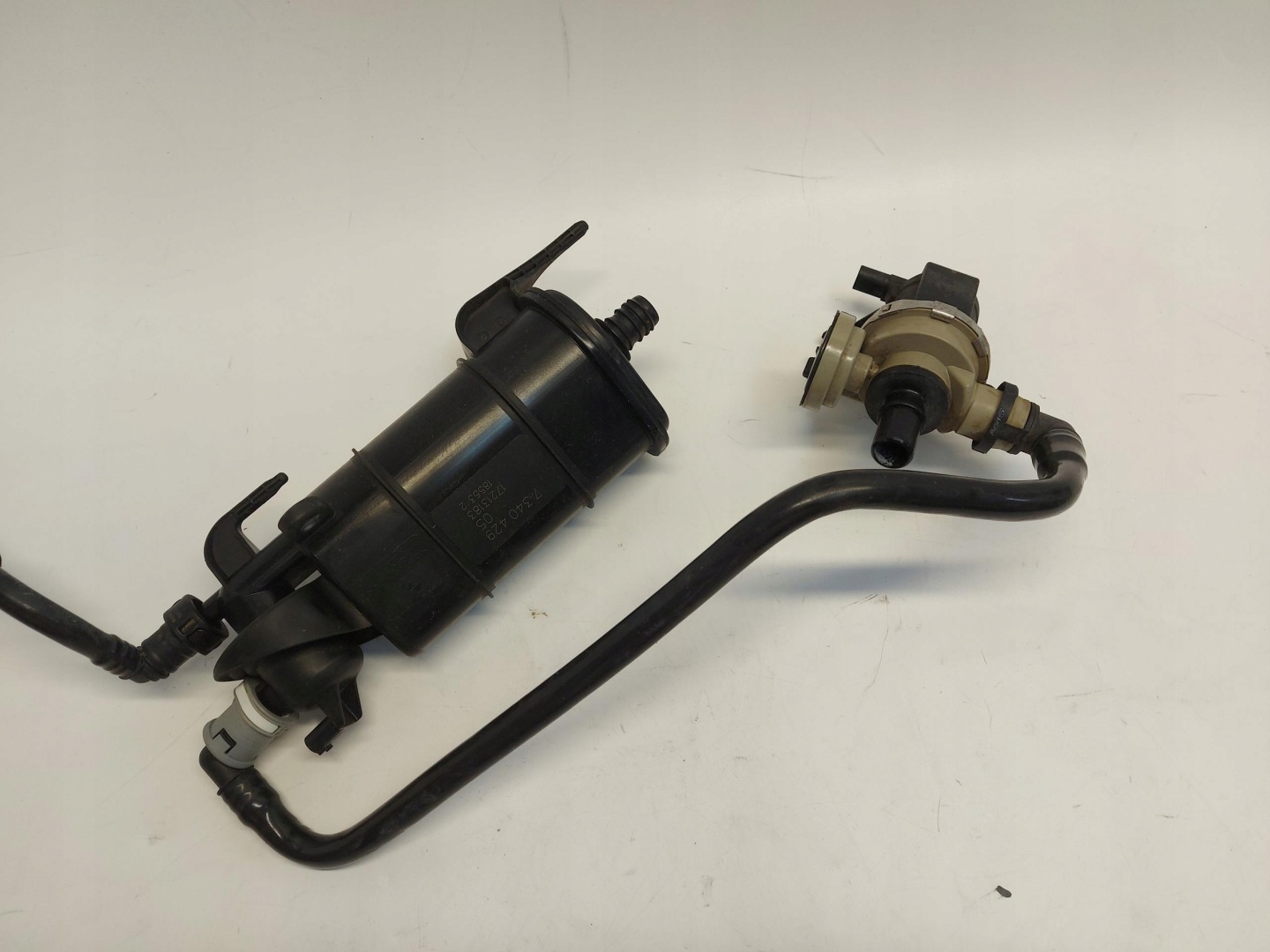 BMW i3 i01 REX Kohlenstofffilter des Kraftstoffsbehälters Sensor 7340429