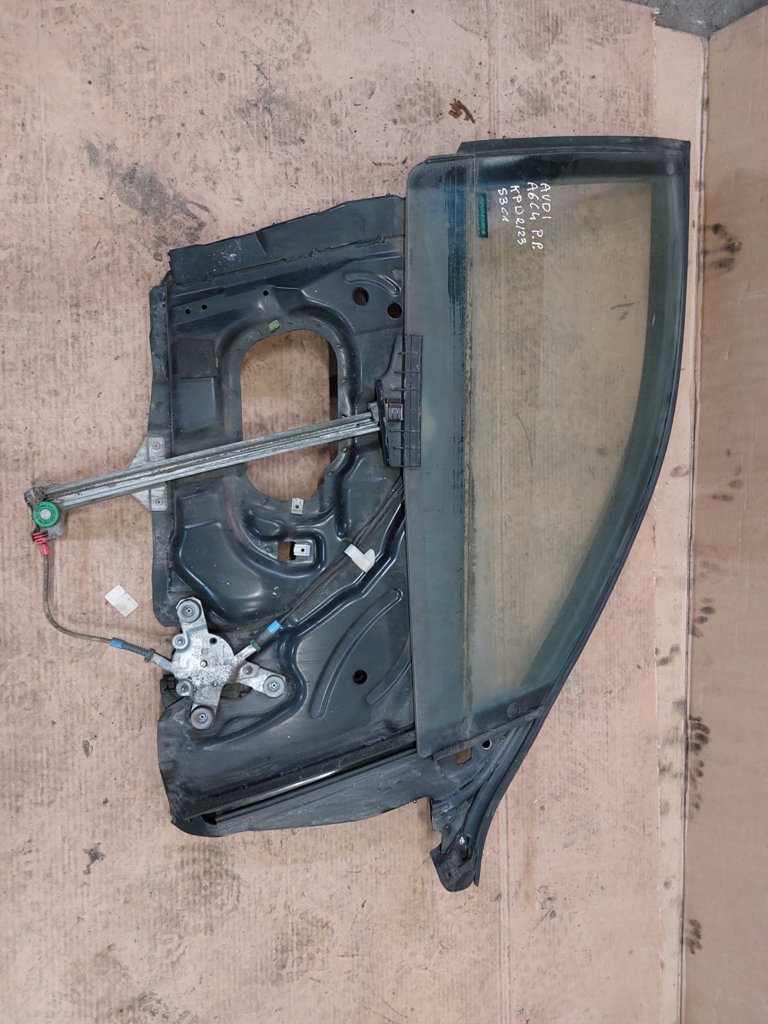 window regulator right front AUDI A6 C4