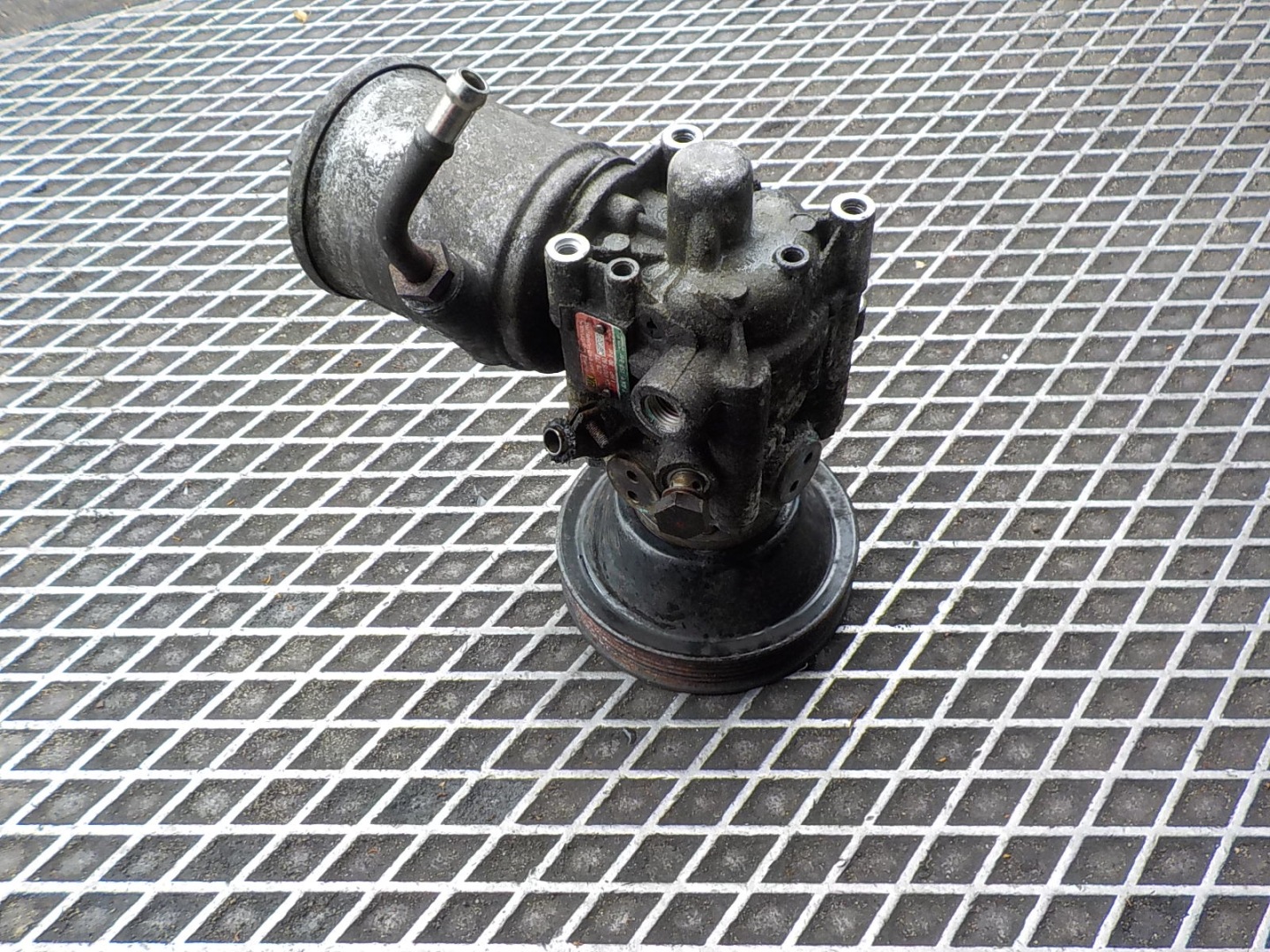 MERCEDES-BENZ W124 3.0 B servo pump 1244601580