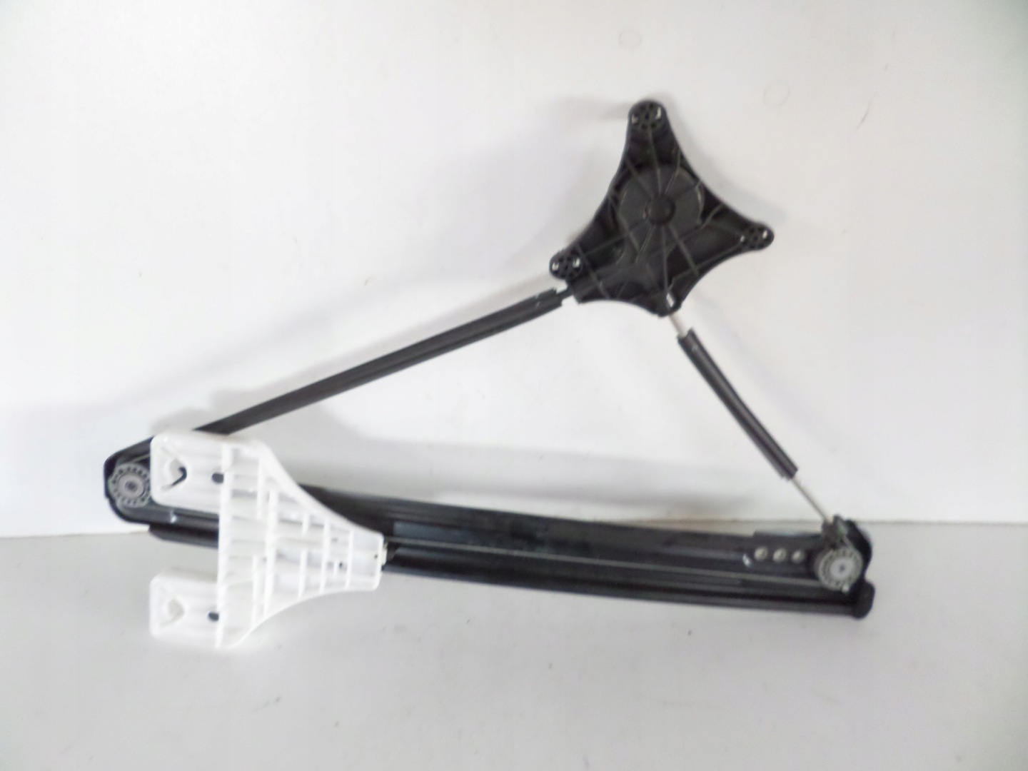 FENSTERHEBERMOTOR HECK RECHTS SKODA KAROQ 16- ATECA