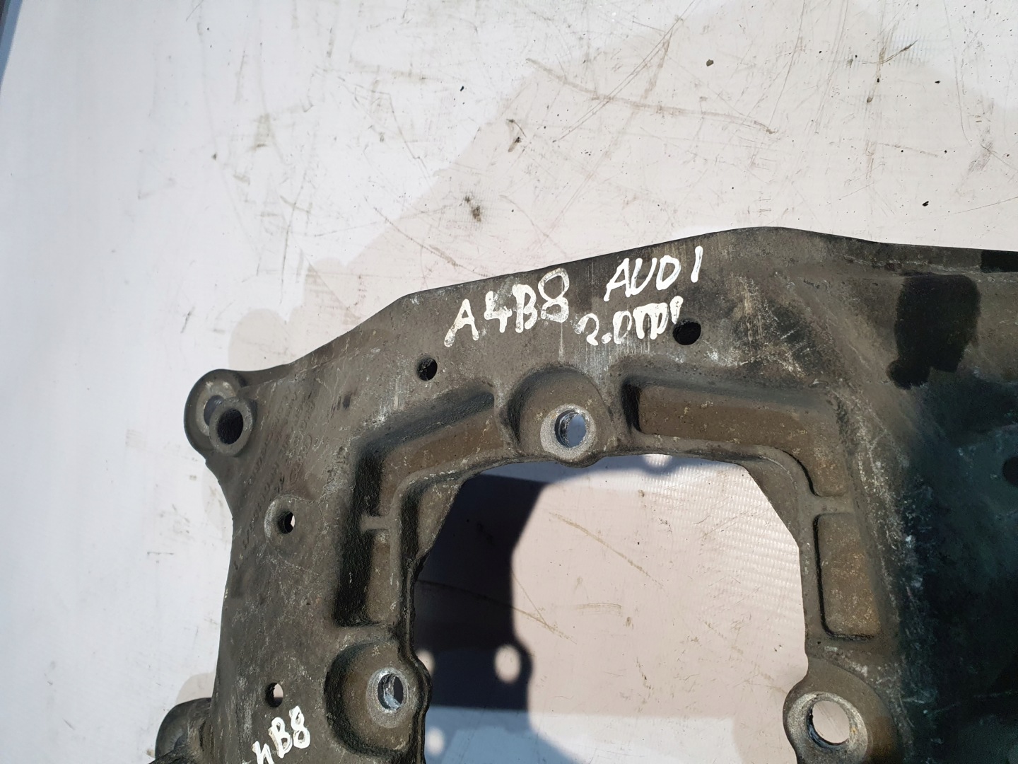Getriebehalter getriebe OE 8K0399263K AUDI A4 B8 2.0TDI