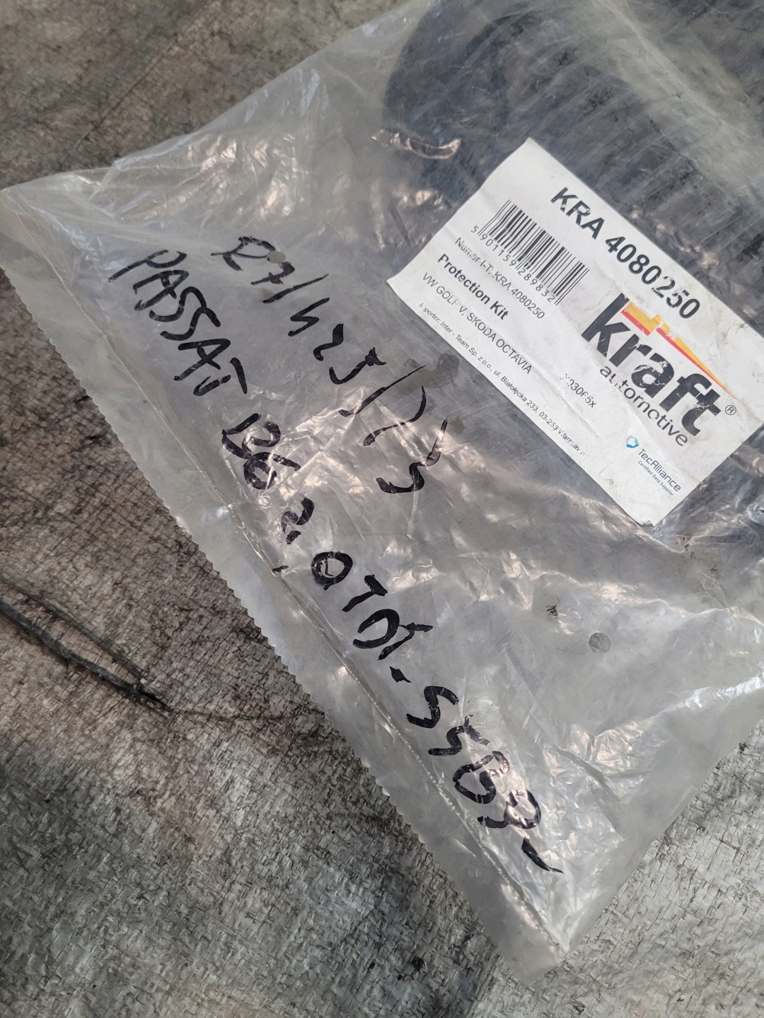 Blende Abdeckung der Stoßdämpfer PRZEDNICH KRAFT GOLF V OCTAVIA PASSAT B6 SEAT