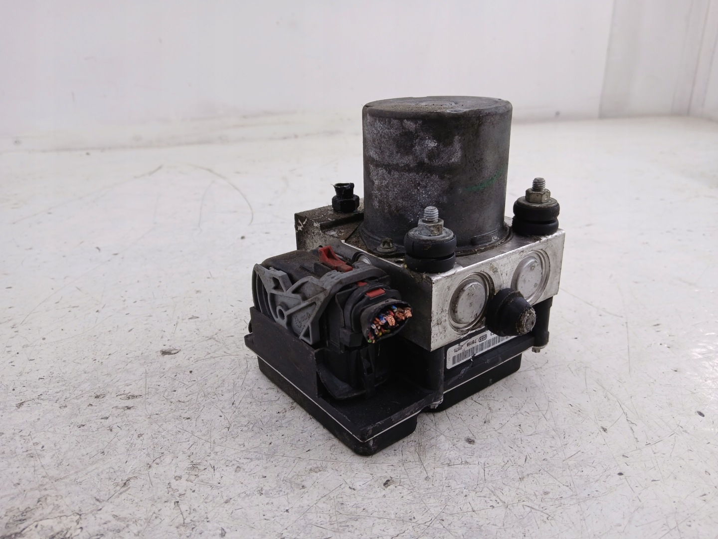 AUDI A4 B7 servofreno ABS 8E0614517BH 0265950473