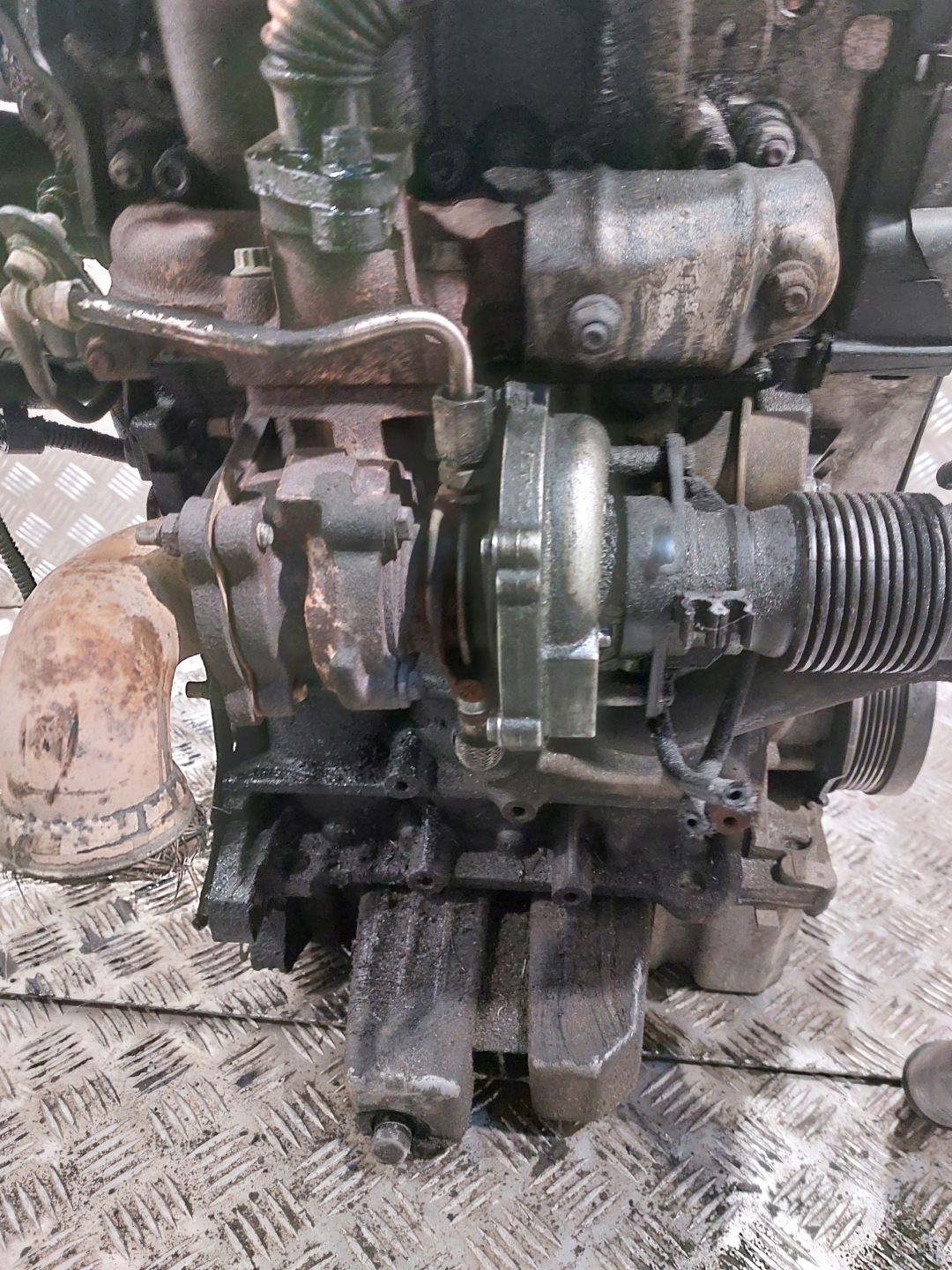 engine pillar VW POLO IV 1.4TDI AMF