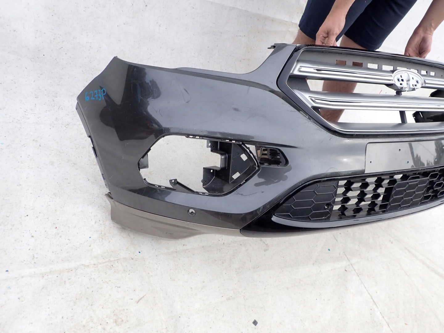 FORD KUGA II MK2 ST LINE LIFT 16-19 bumper front