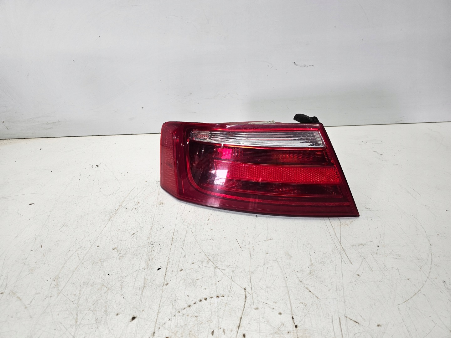 light left rear part AUDI A5 8T SPORTBACK 8T8945095E