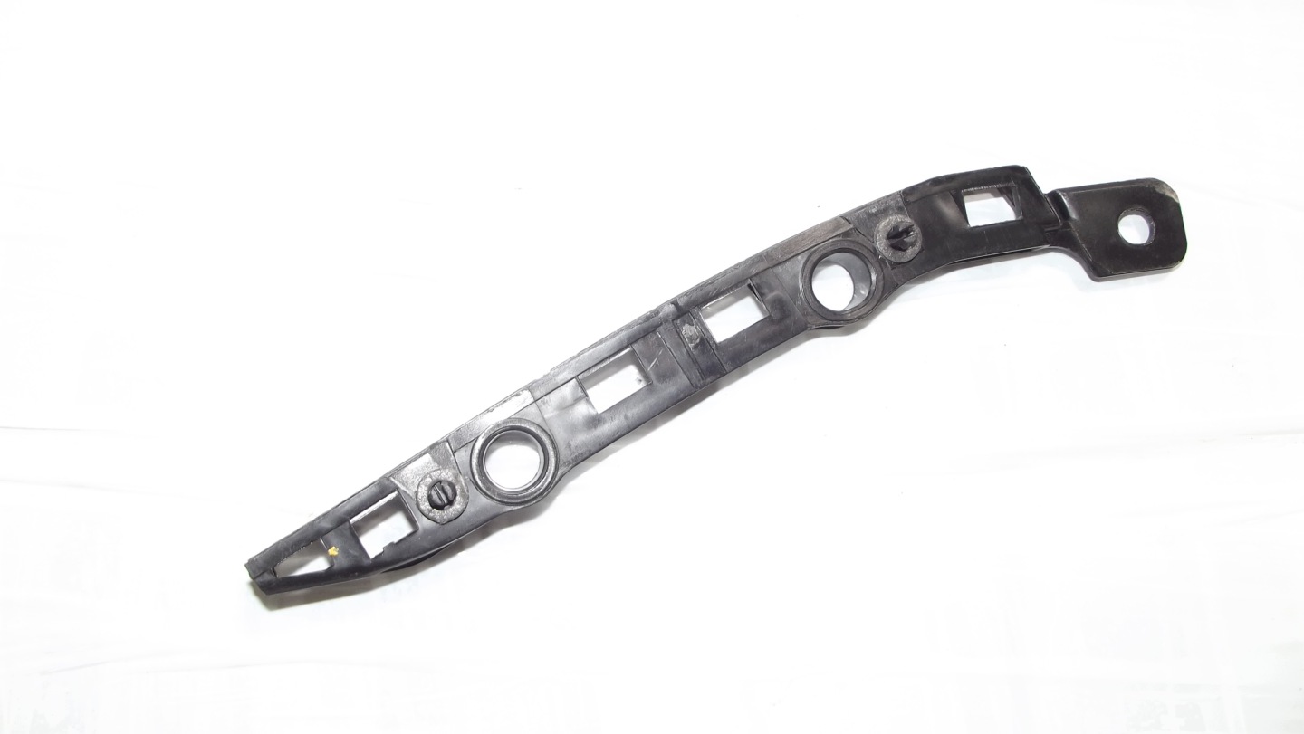 Mercedes GLA W156 support left rear part A1568850321