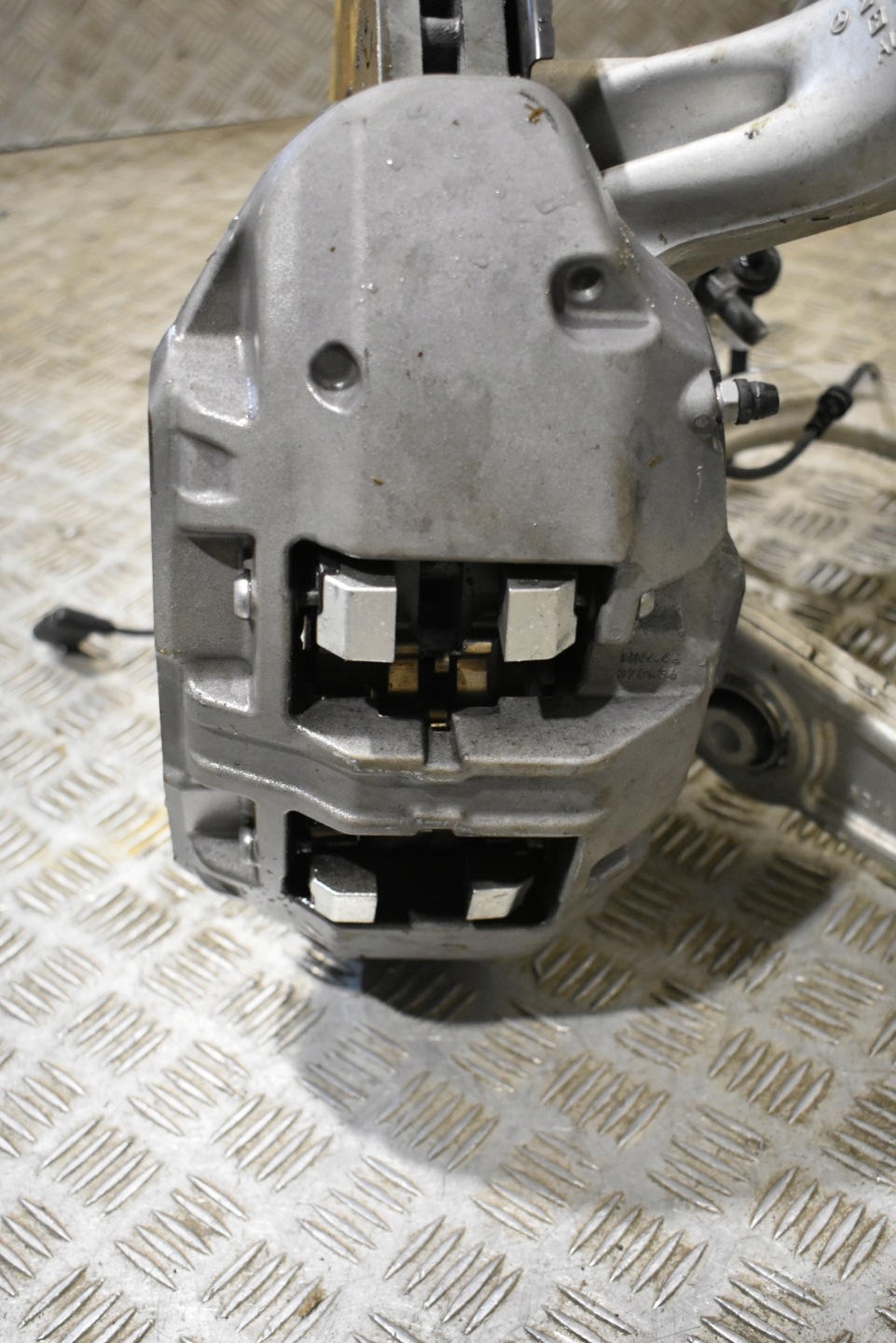 IDEALNE sususpension front front left MERCEDES W214 A2143320100 1