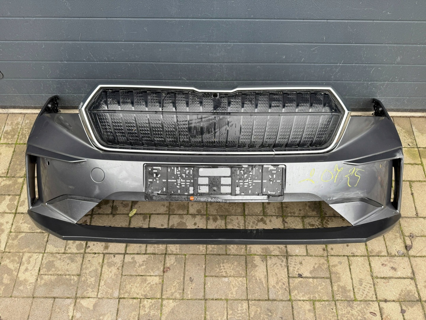 Skoda Enyaq 20- bumper front front