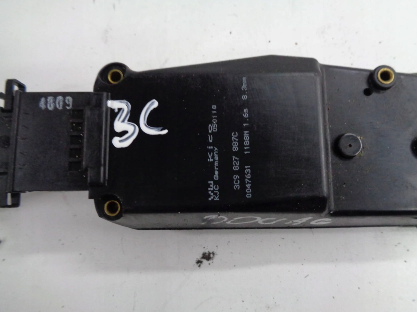 VW PASSAT B6 DOCIAG bonnet boot KOMBI