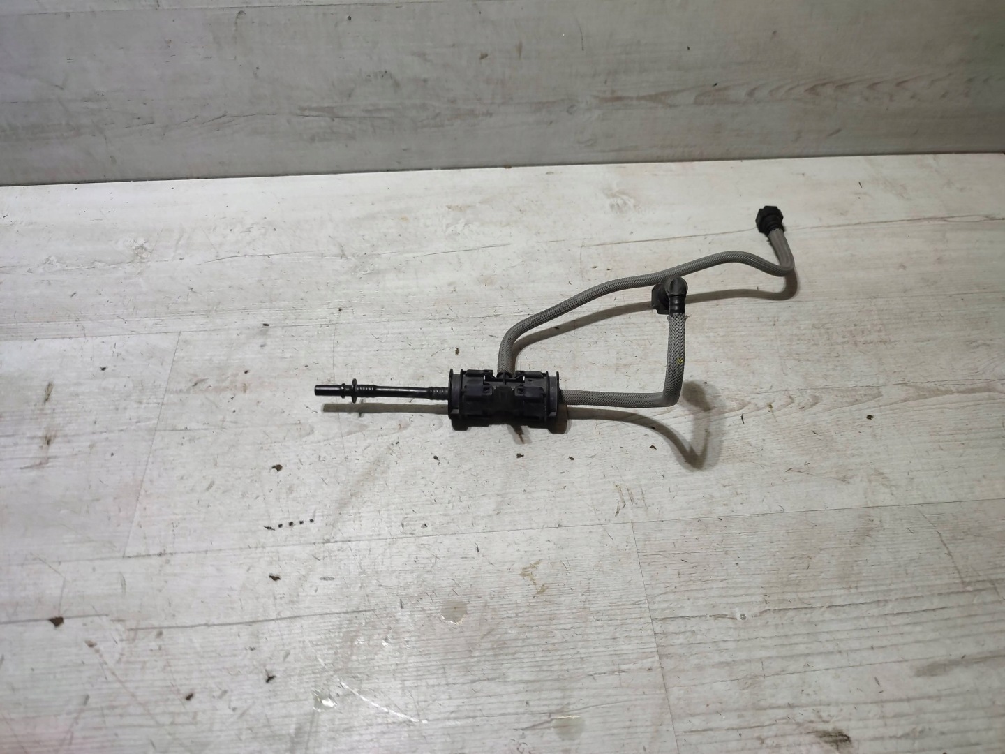 Peugeot 2008 and 2018 fuel line