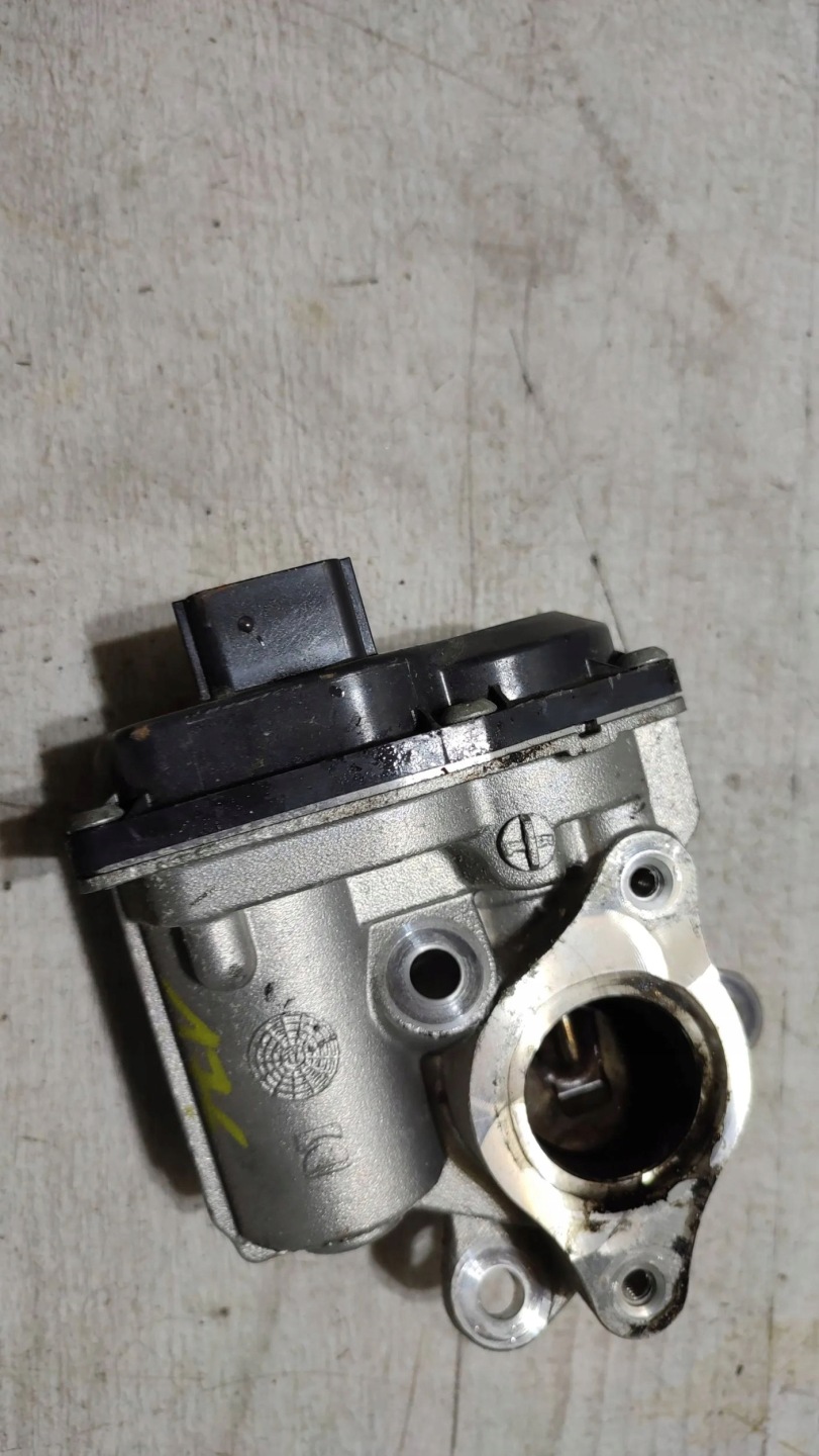 Mercedes-Benz A W176 2017 EGR valve