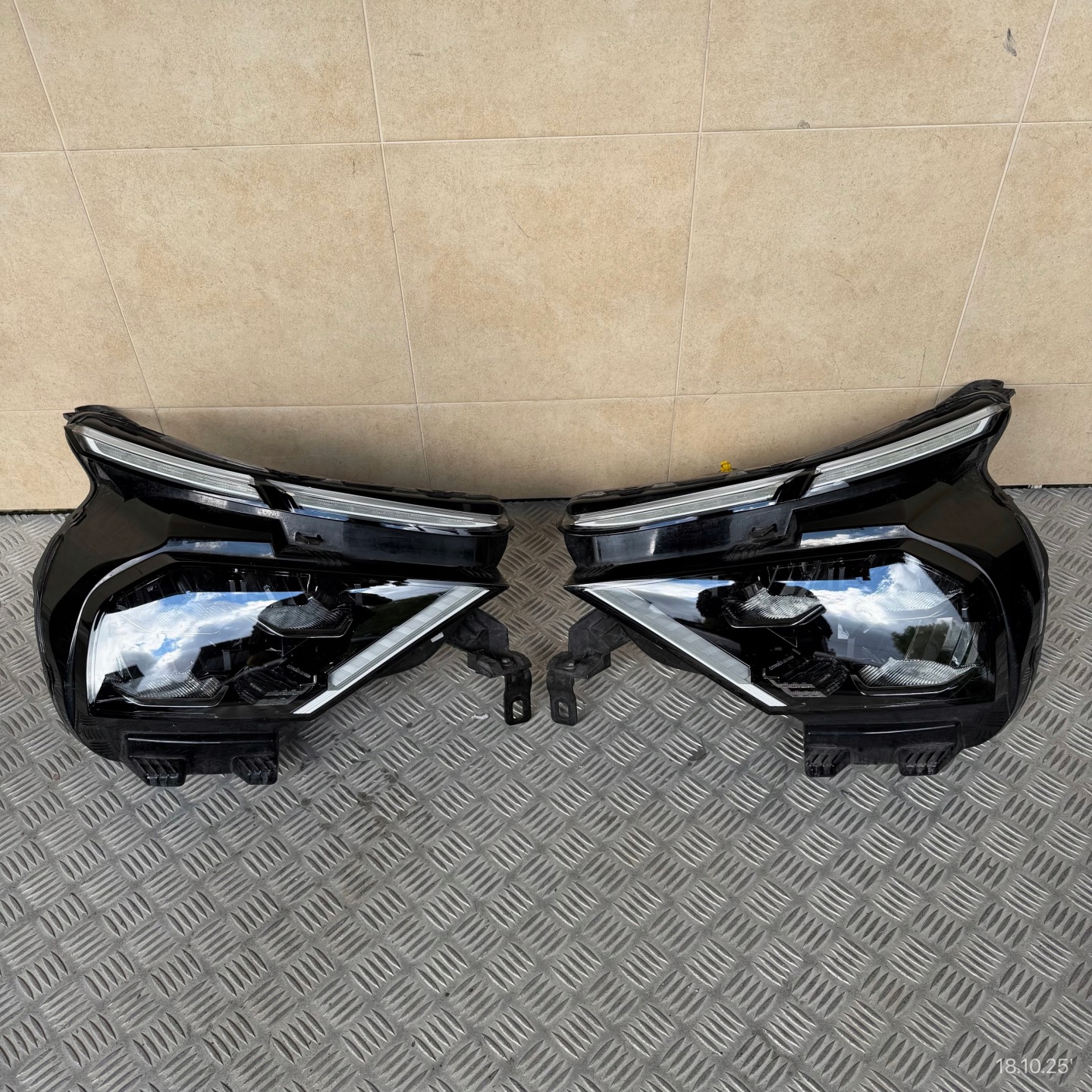light left right lights front KOMPLET CITROEN C4 III 2021 ROK FULL LED