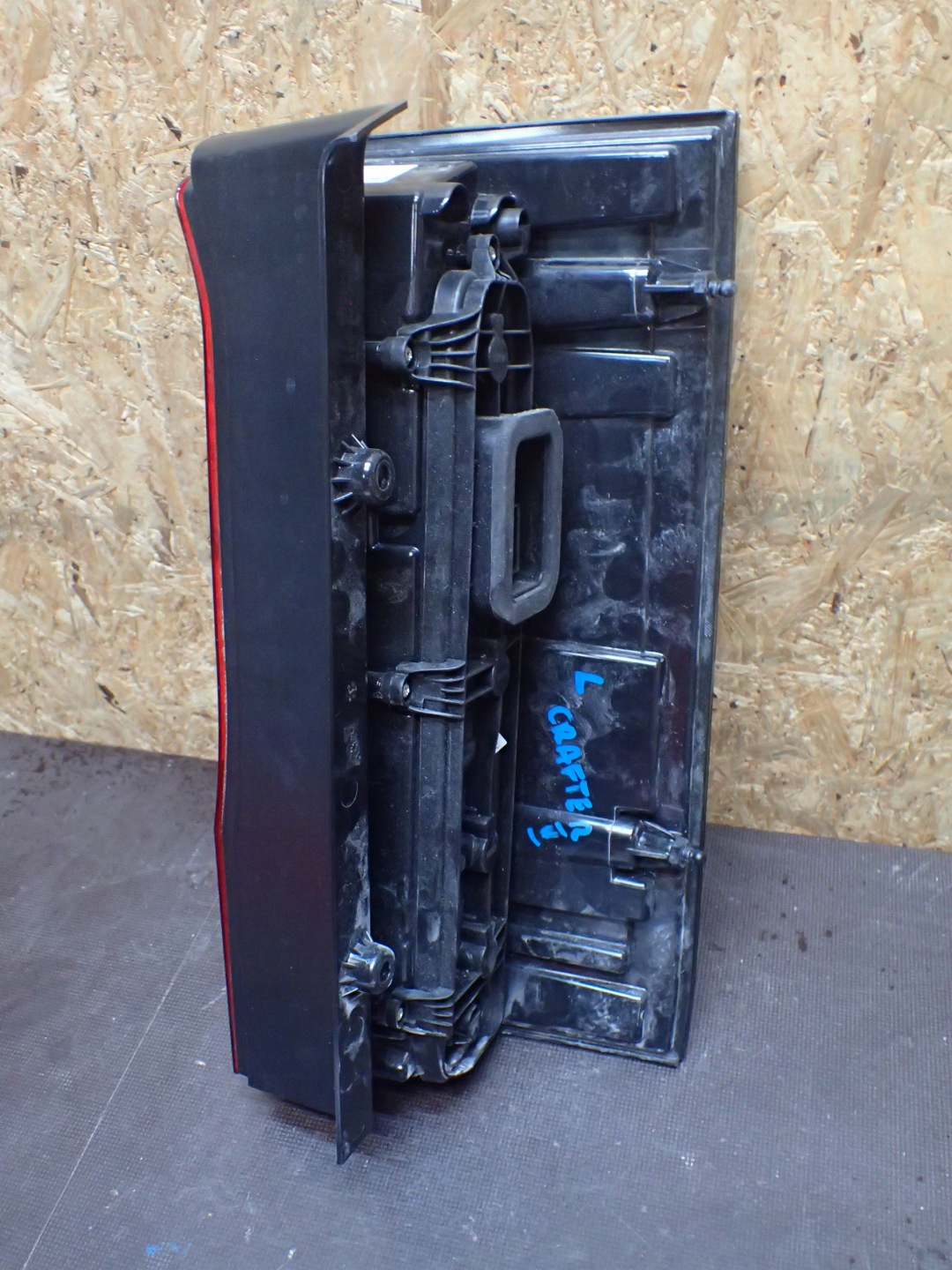 LIGHT REAR PART LEFT VW CRAFTER LED 16- 7C0945095H