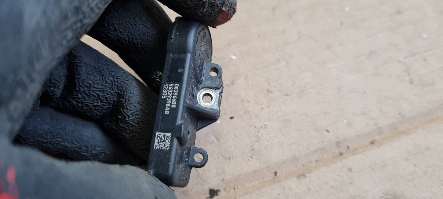 Chrysler Pacifica 2022 sensore pressione pneumatici, gomme TPMS ruote DODGE 56029398AB