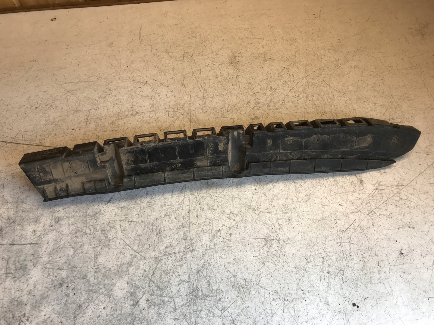 bumper bracket left rear part ROOMSTER 5J7807863