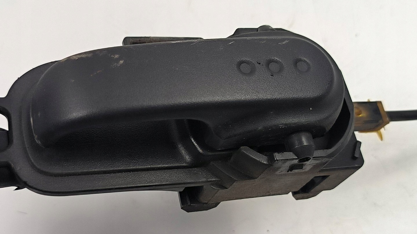lock door left front EU NISSAN NOTE E11