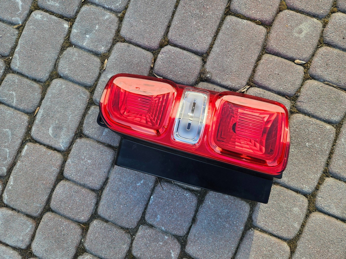 light rear part rear right EU PROACE VIVARO C SCUDO JUMPY EXPERT 9808243080