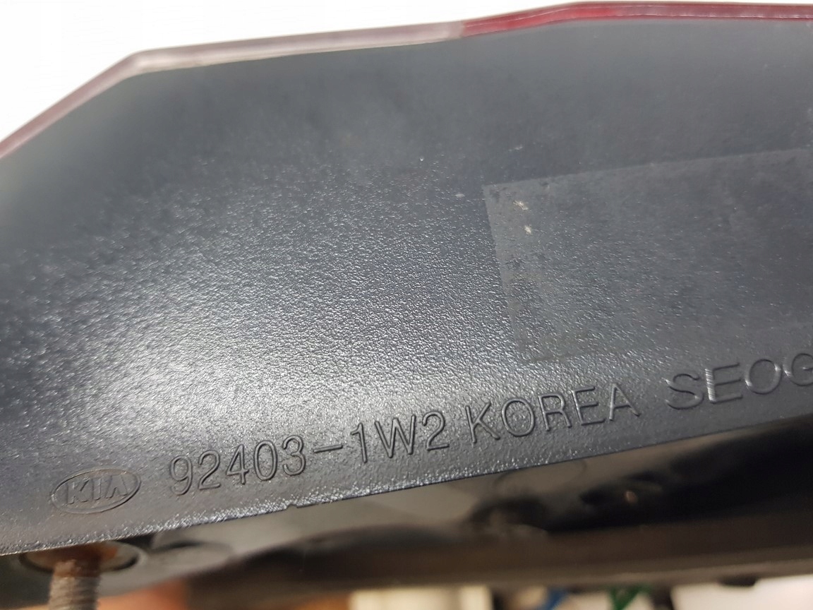 KIA RIO III light bonnet left rear part 92403-1W2 2011