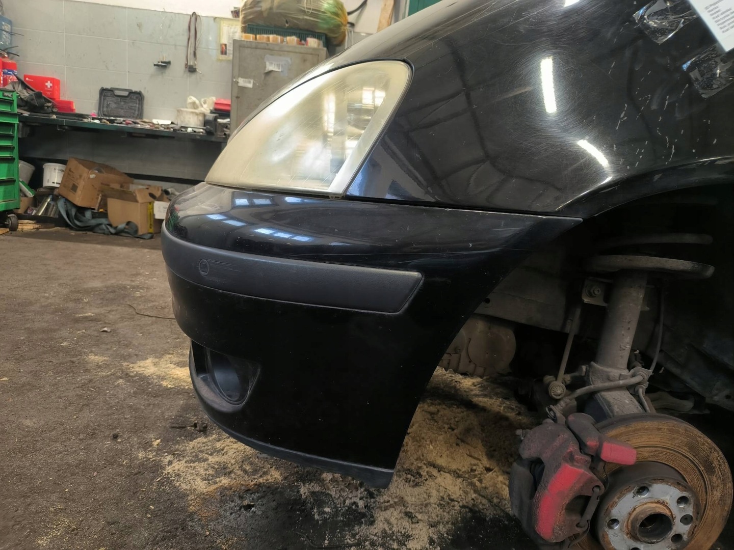 branik prednji dio SOLID BLACK FORD GALAXY II
