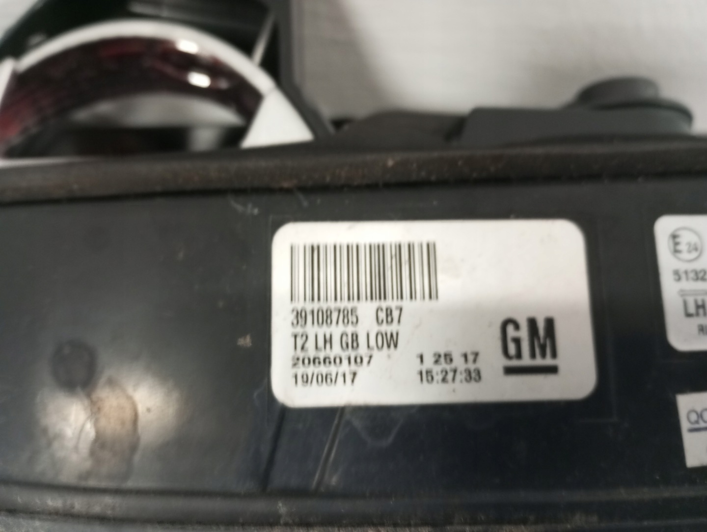 light OPEL INSIGNIA B left ANGLIK for the bonnet