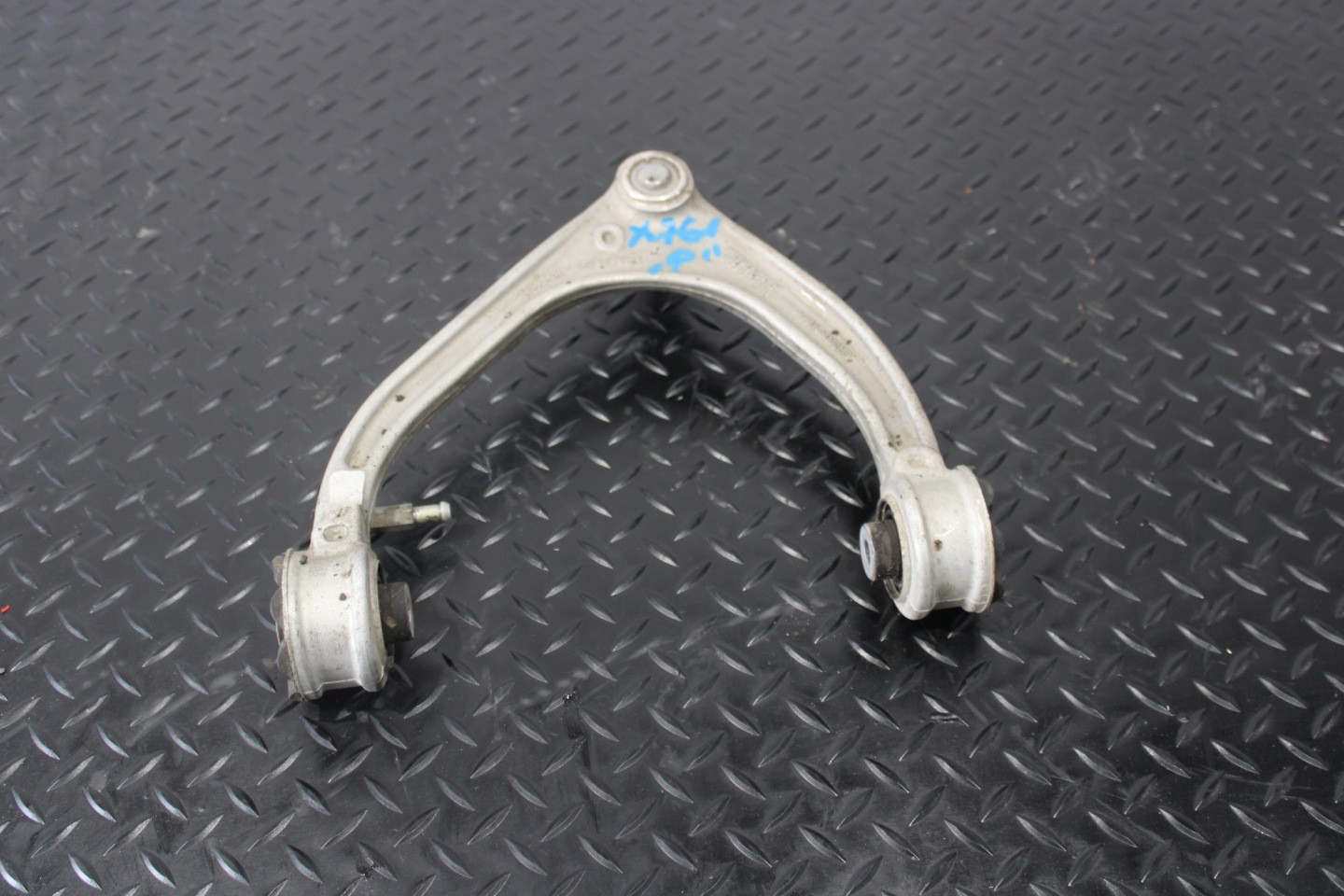 arm right front upper JAGUAR F-PACE X761