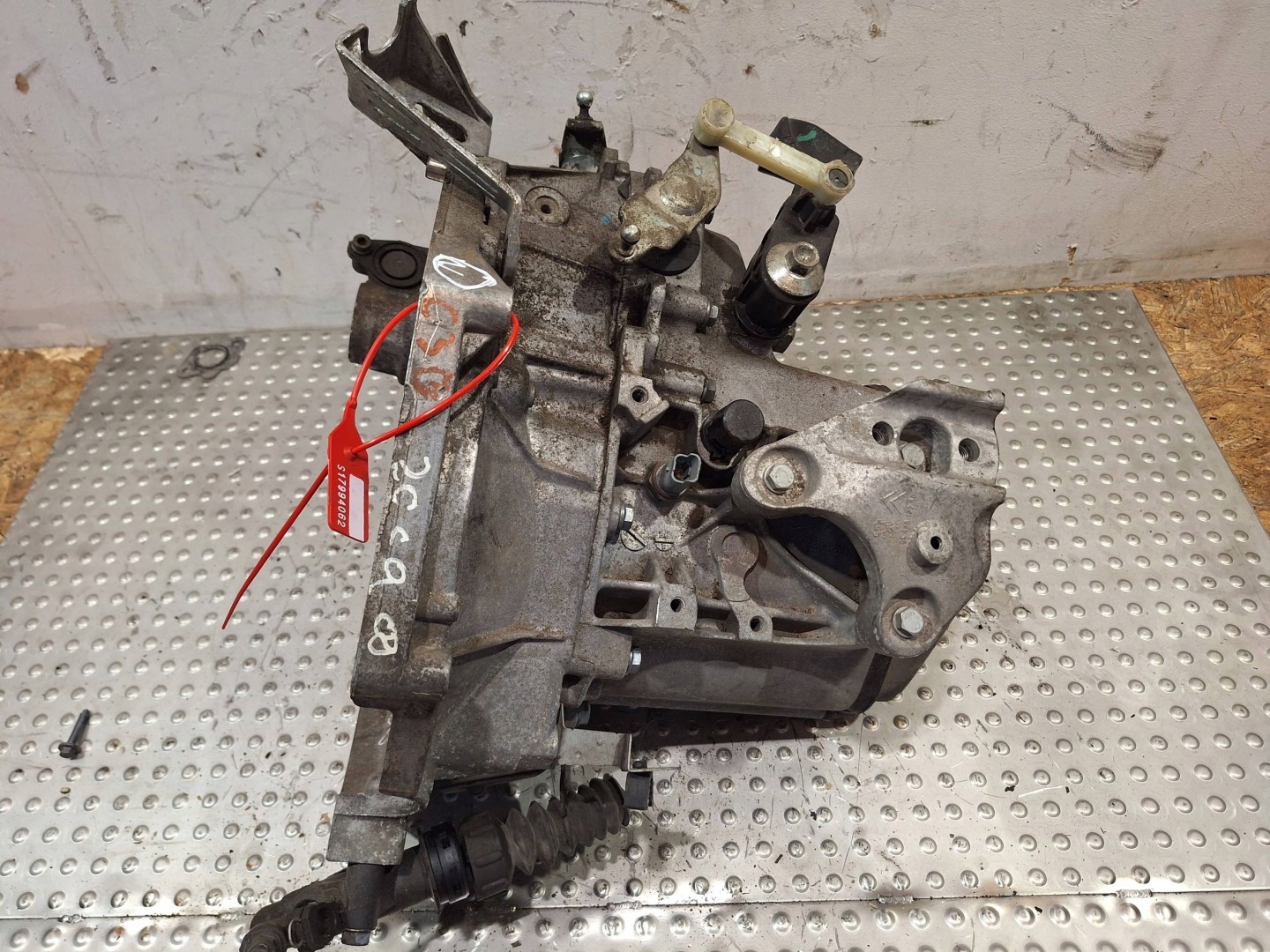 Getriebe 20CQ08 CITROEN C2 C3 1.1 8V 02