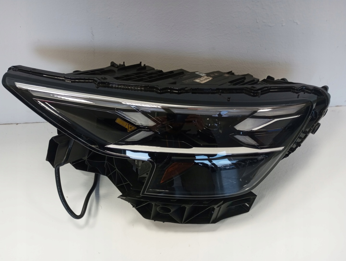 light Full Led LASER left AUDI Q8 4M8941085B USA