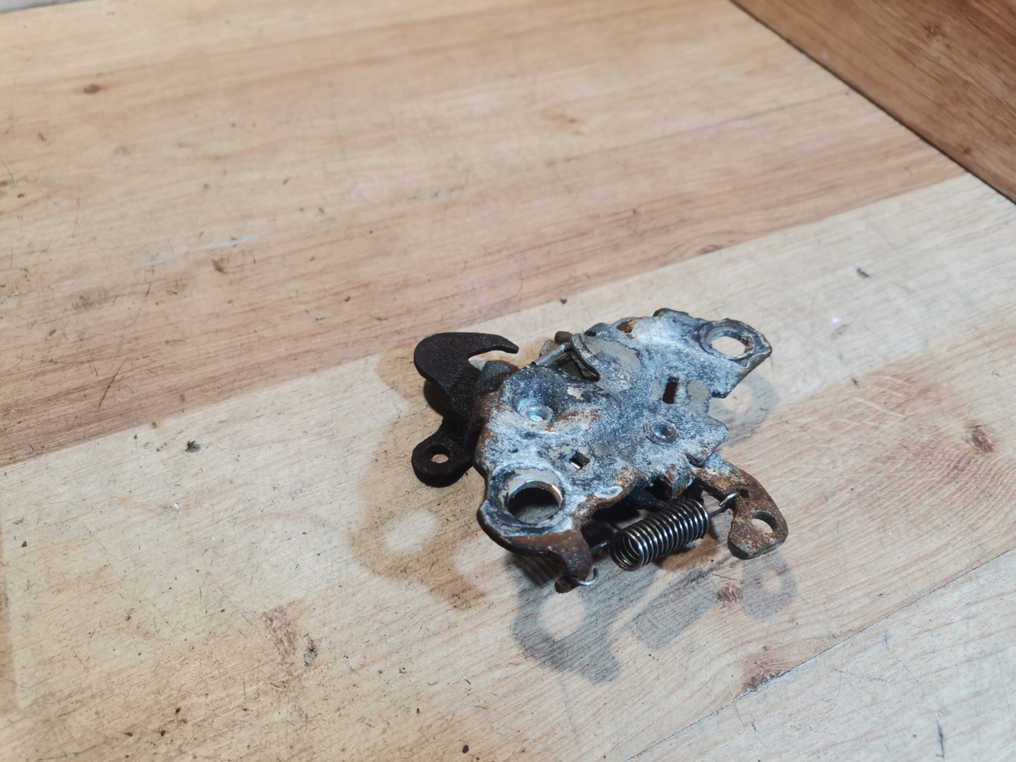 bonnet latch lock CITROEN C4 CACTUS 14-17r