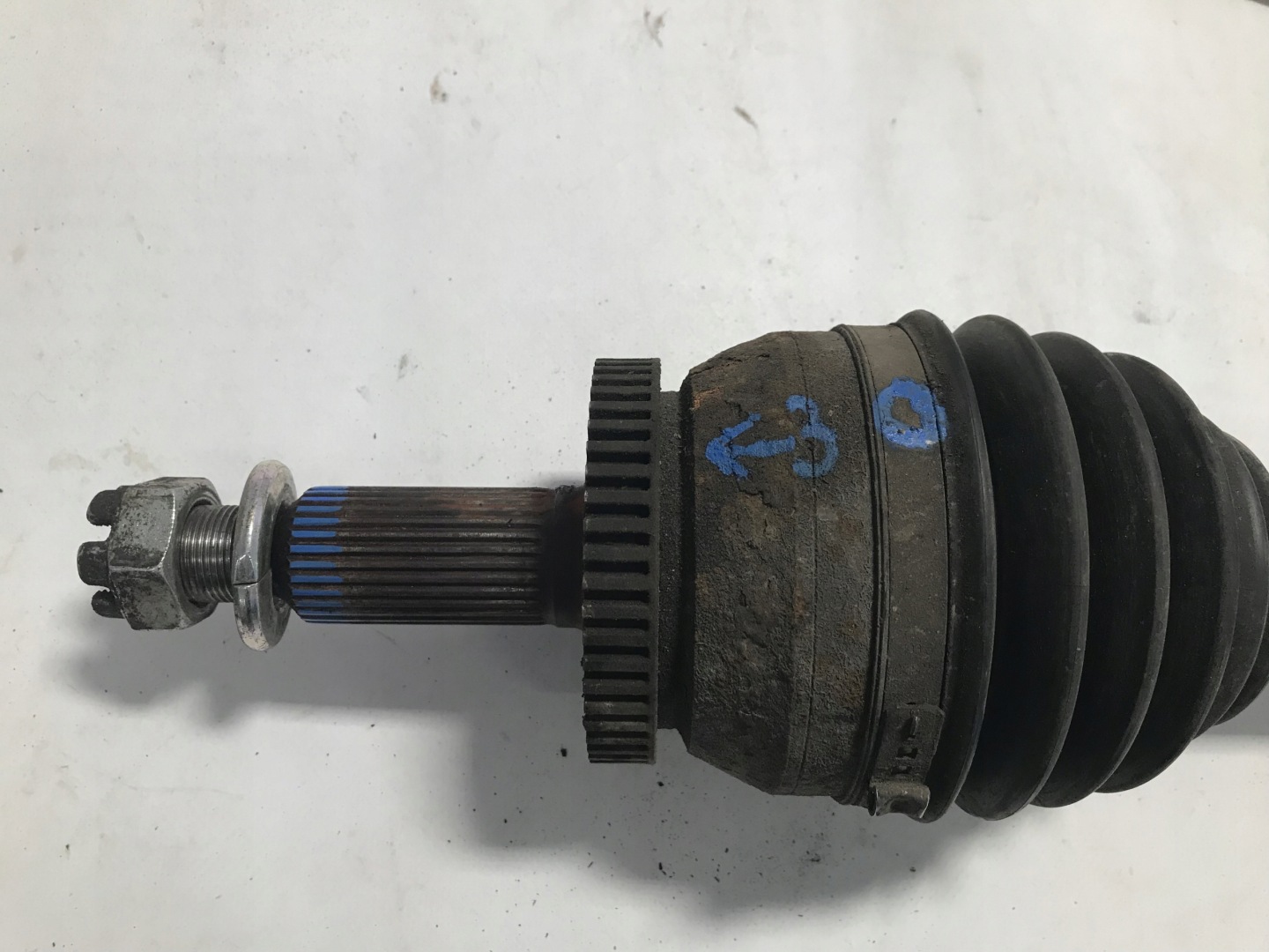 semi-axis left short. KIA SORENTO II XM 09- 2.2 CRDI