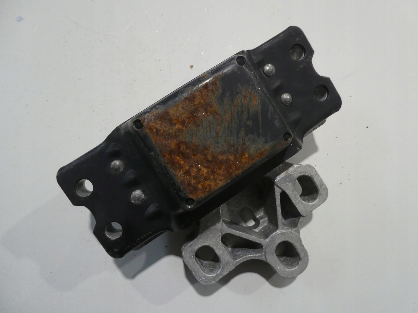 VW AUDI SKODA Airbag Getriebehalter 3C0199555AA