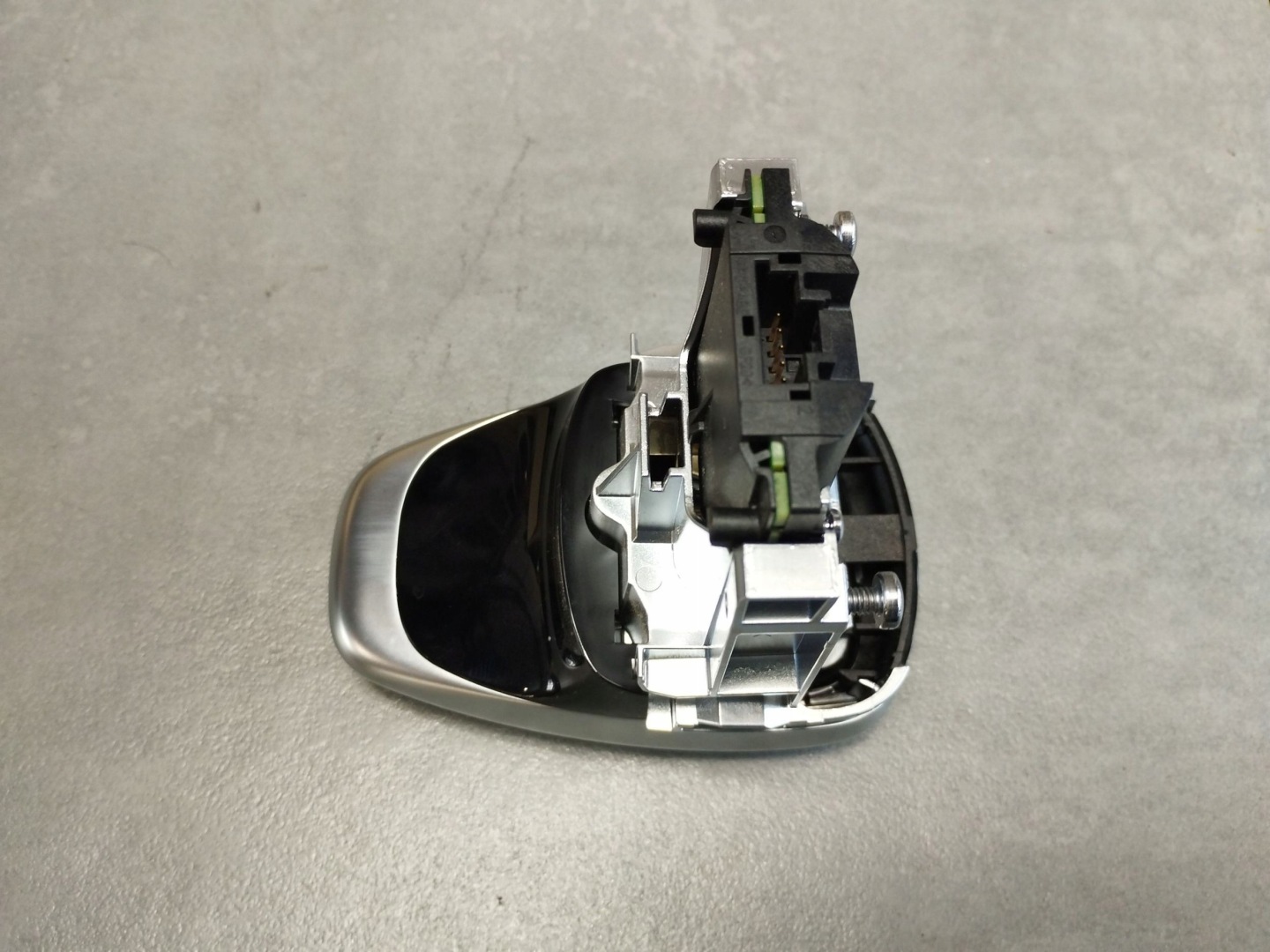 Mercedes-Benz S W222 2014 PANEL Bouton Console Moyen A2229008810