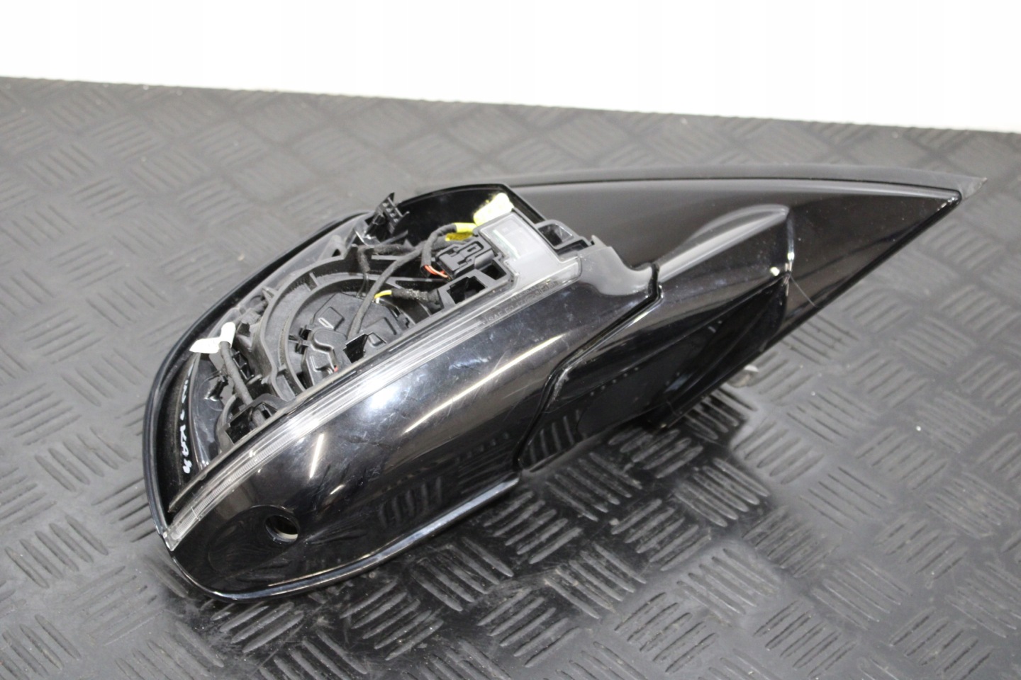mirror right 5 vertical below KAMERE BMW X5 G05