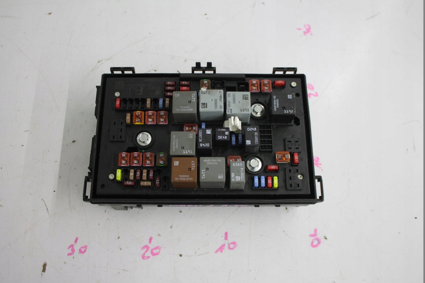 MODULE MODULE FUSIBLES 13318783 OPEL ASTRA J