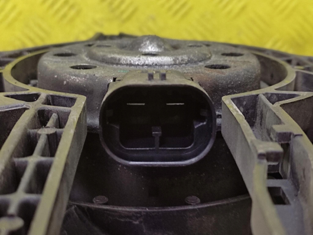 CITROEN C2 1.4 D ventilátor chladiče 8240503FR