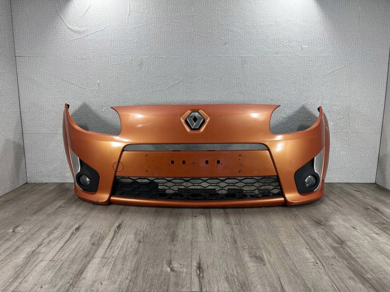 RENAULT TWINGO II GT 2007-2012 bumper front 8200649327