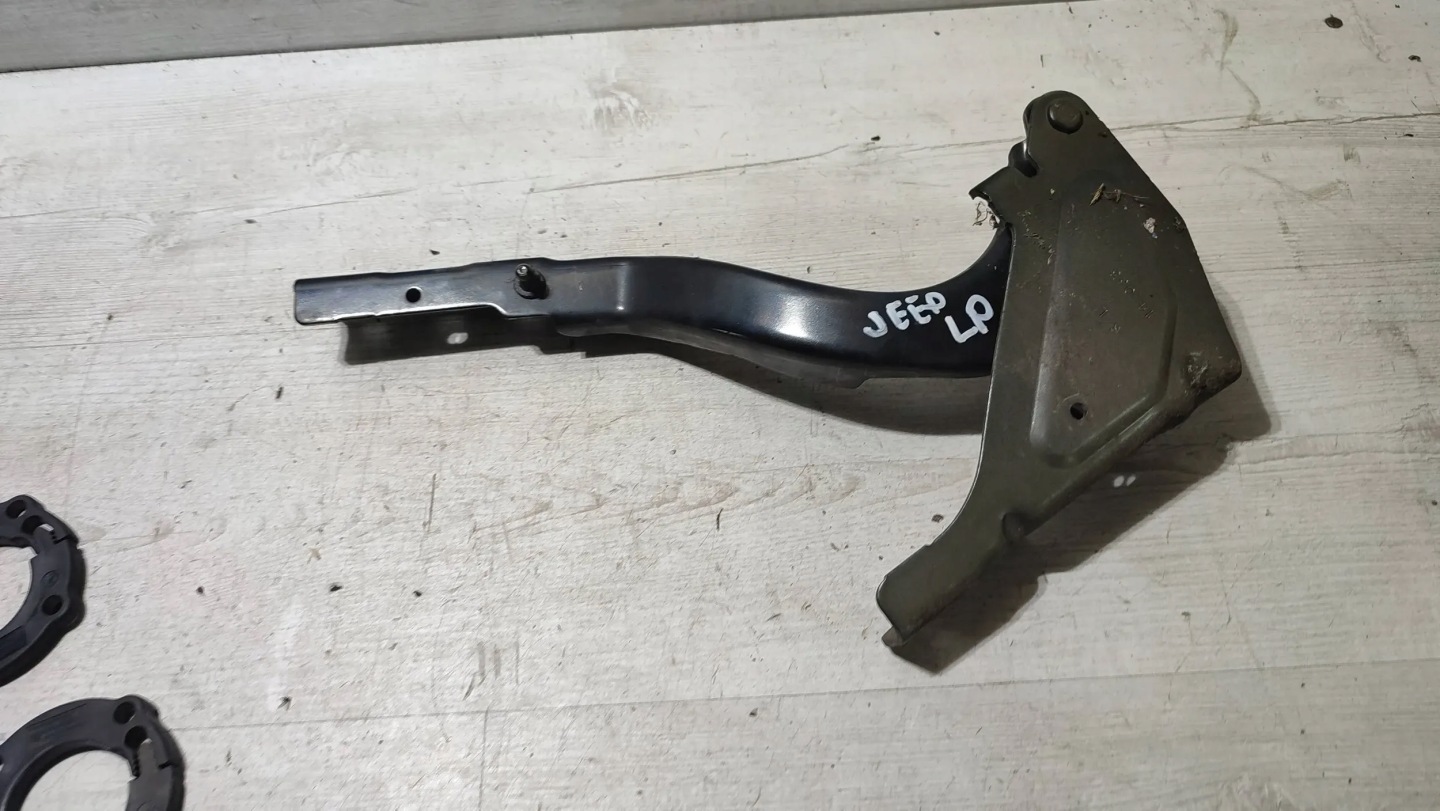 Jeep Cherokee KL 15r. 2.0d hinge bonnets left front