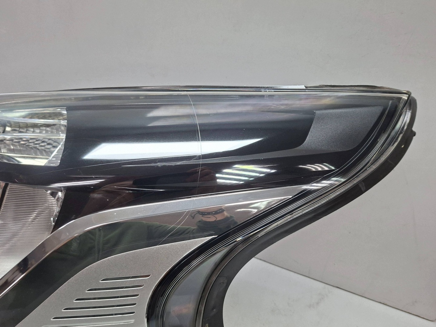 light front left 260608912R RENAULT TRAFIC III 2014