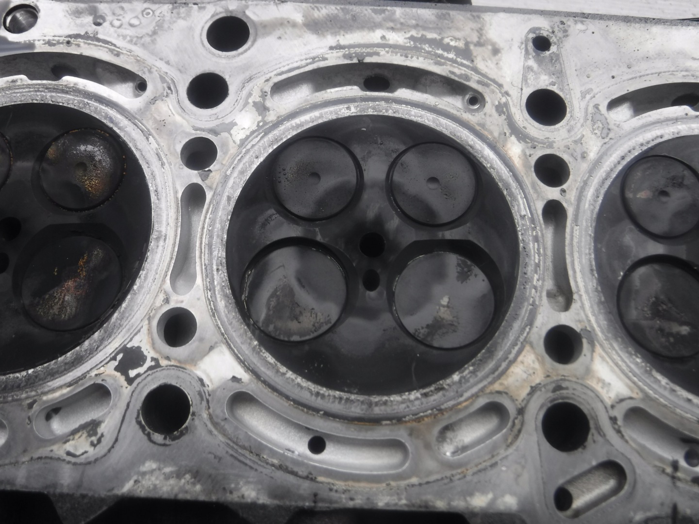 complete head. MERCEDES right W251 w211 3,0CDI