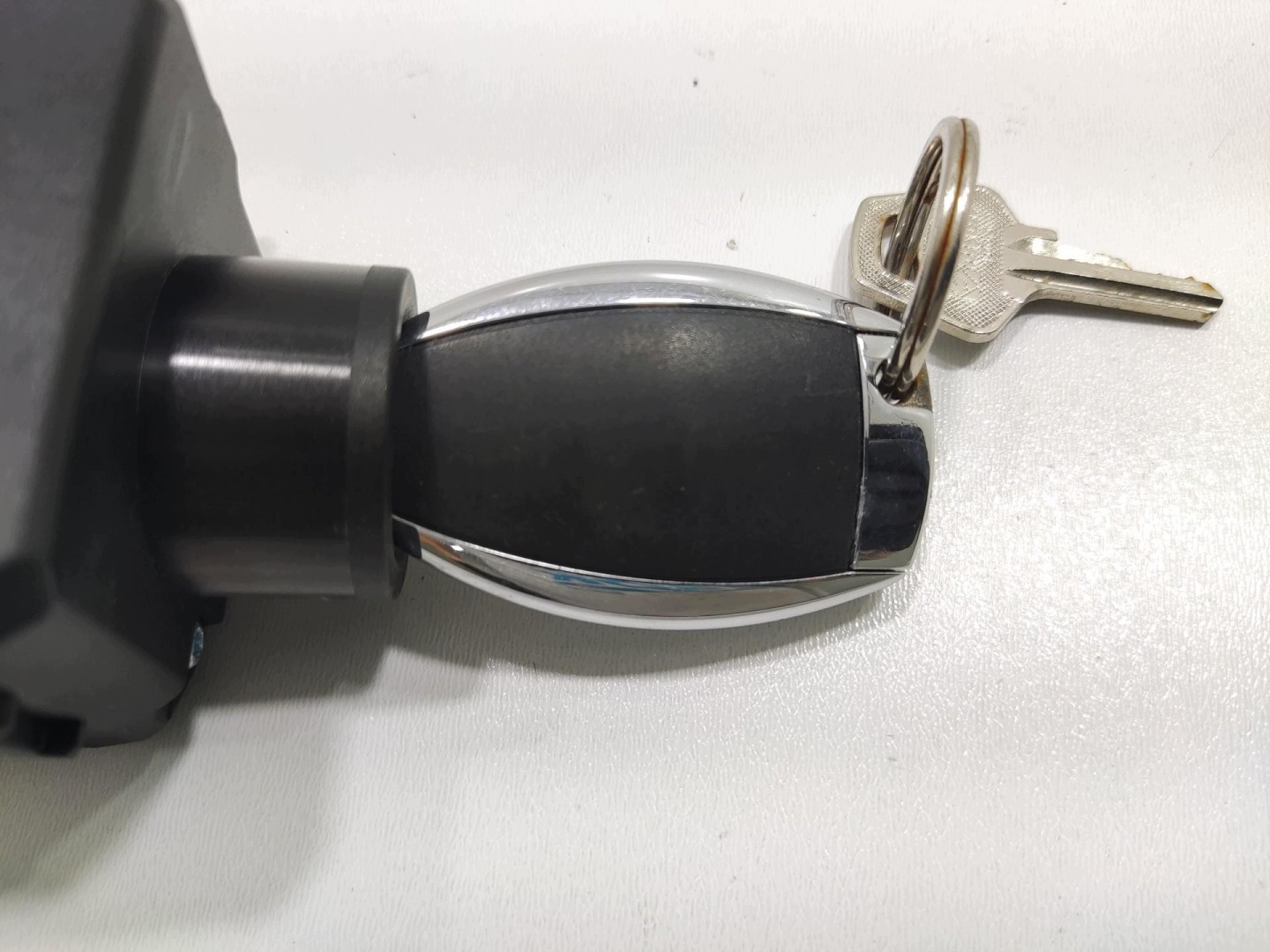 ignition key PILOT MERCEDES S-KLASA W221 2005-2009 A2215450708