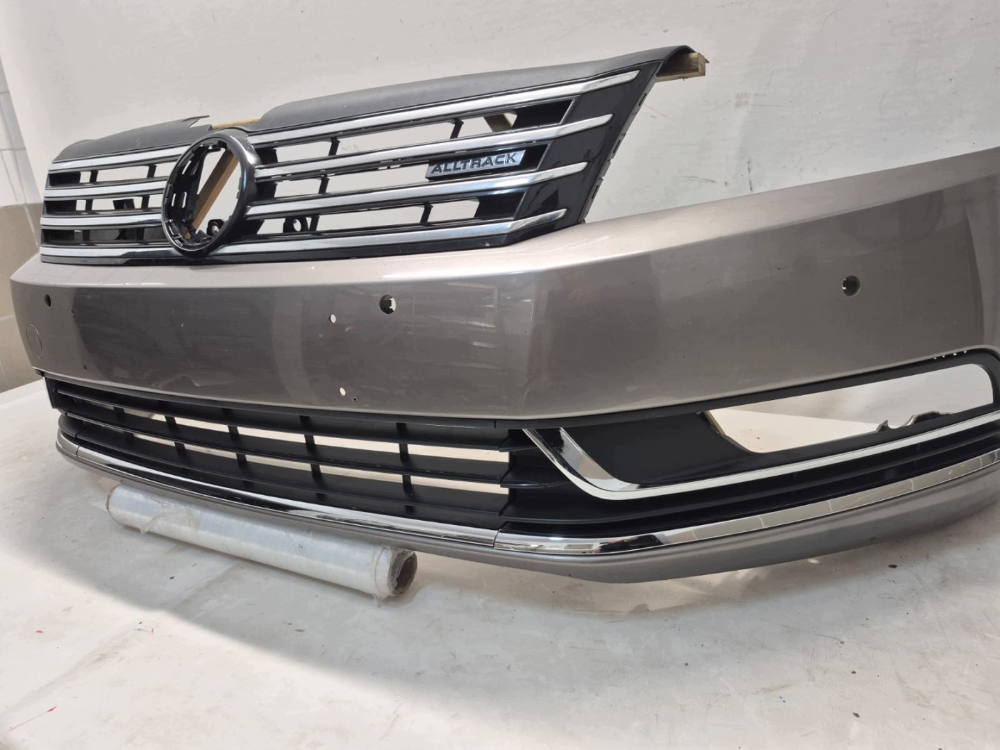 VW PASSAT B7 10-14 bumper front front 4XPDC 3AA807221