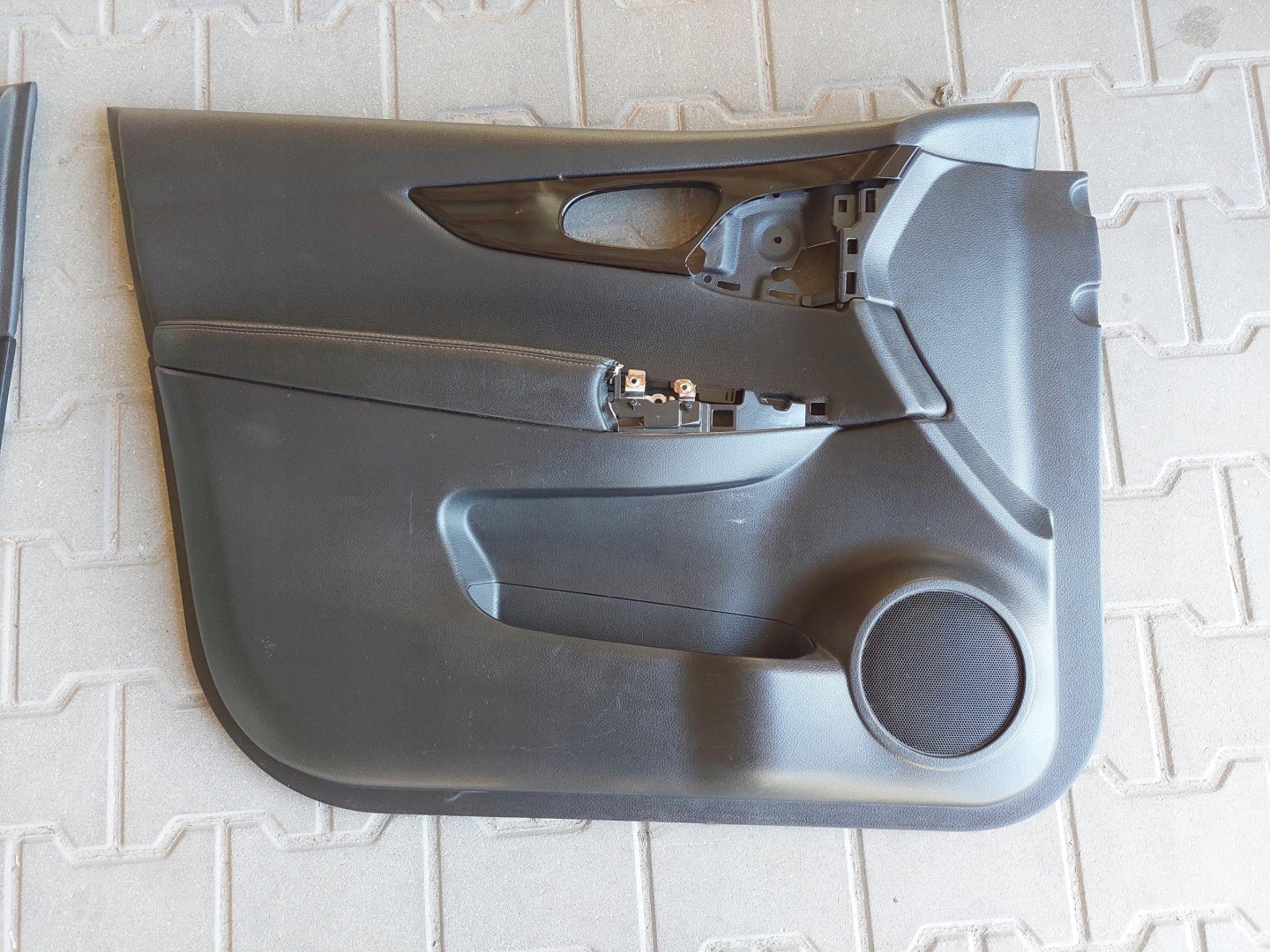 side door front front right NISSAN QASHQAI II 2 J11
